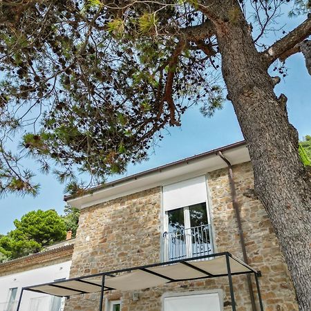 Albeca Boutique Hotel - Relais De Charme Sul Mare กัสเตลลาบาเต ภายนอก รูปภาพ