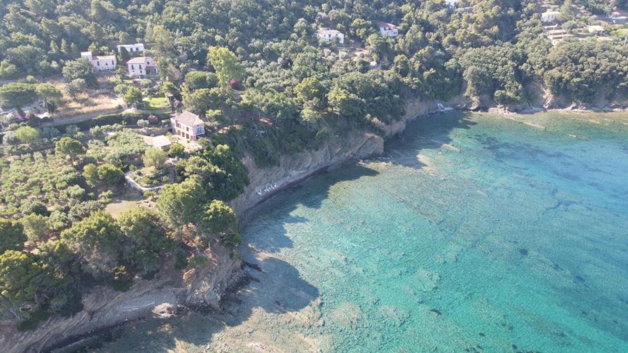 Albeca Boutique Hotel - Relais De Charme Sul Mare กัสเตลลาบาเต ภายนอก รูปภาพ