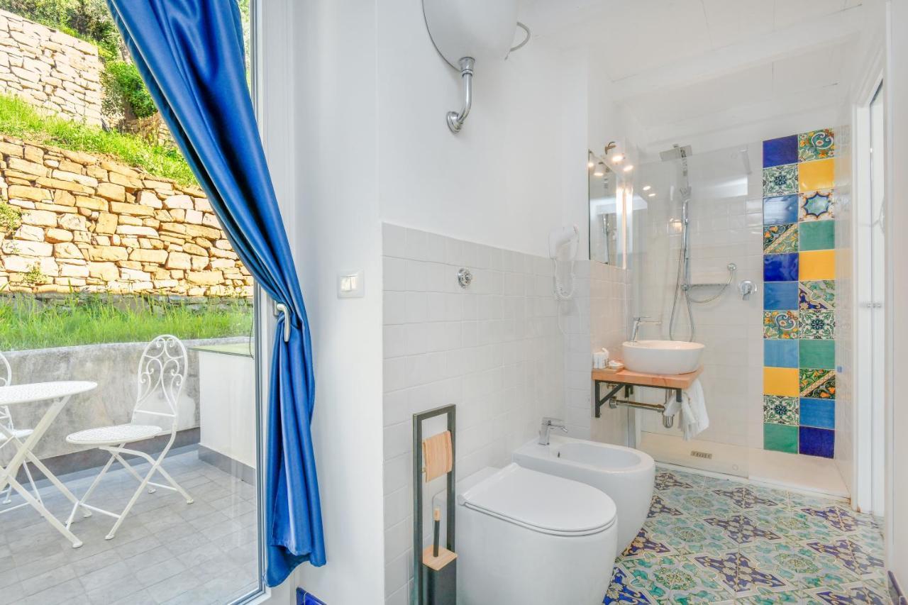 Albeca Boutique Hotel - Relais De Charme Sul Mare กัสเตลลาบาเต ภายนอก รูปภาพ