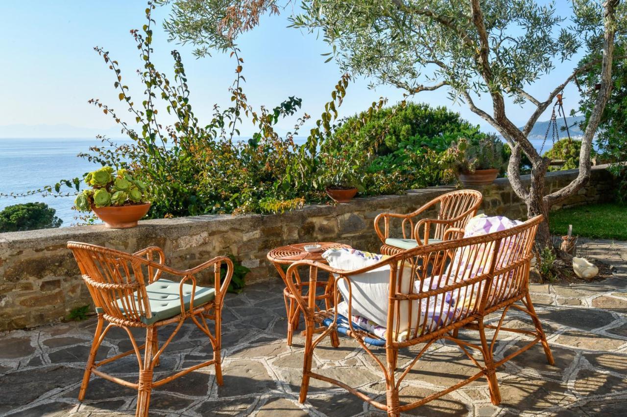Albeca Boutique Hotel - Relais De Charme Sul Mare กัสเตลลาบาเต ภายนอก รูปภาพ