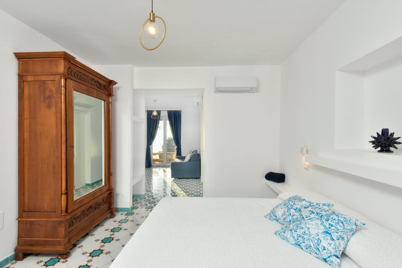 Albeca Boutique Hotel - Relais De Charme Sul Mare กัสเตลลาบาเต ภายนอก รูปภาพ