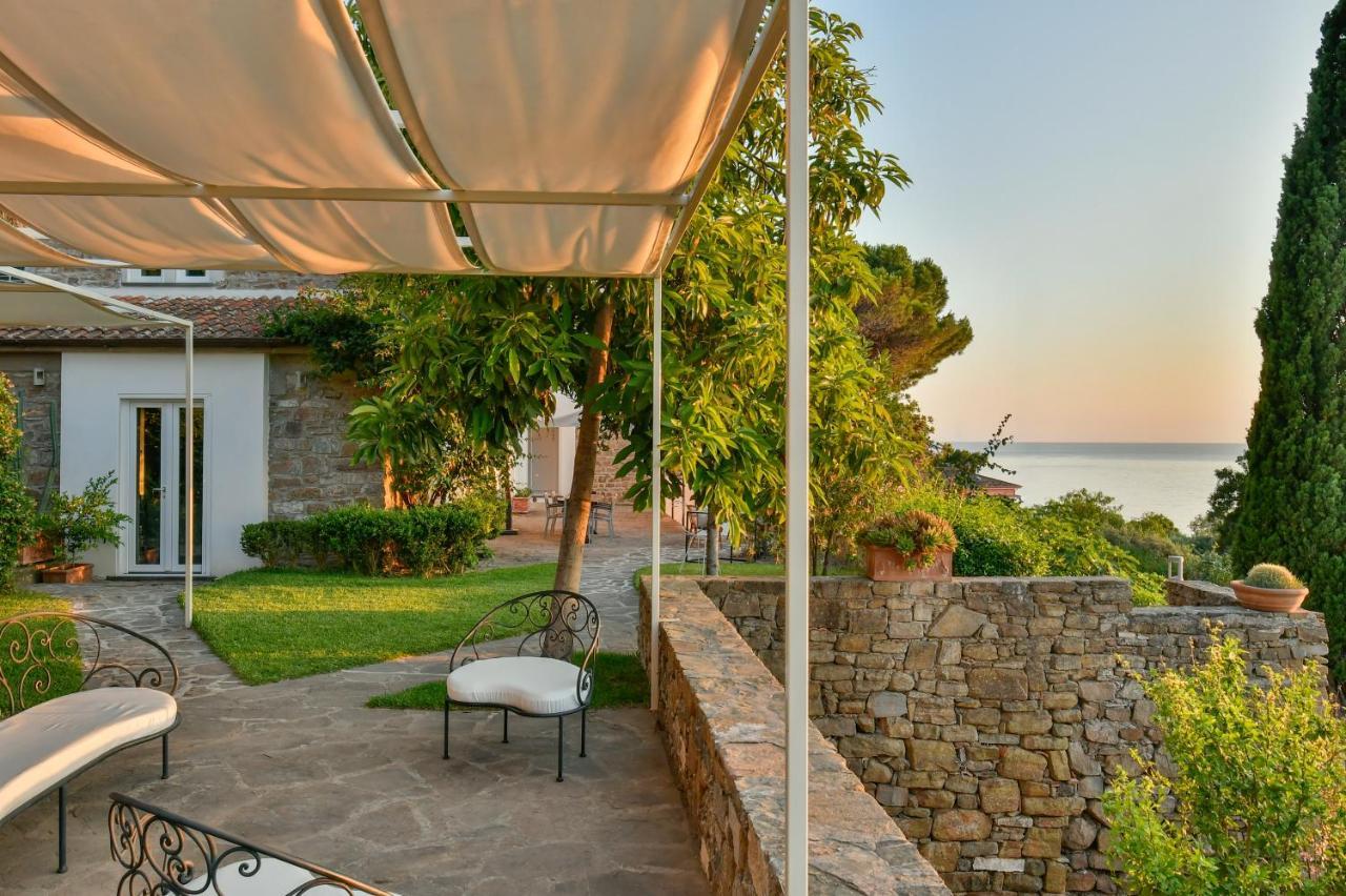 Albeca Boutique Hotel - Relais De Charme Sul Mare กัสเตลลาบาเต ภายนอก รูปภาพ