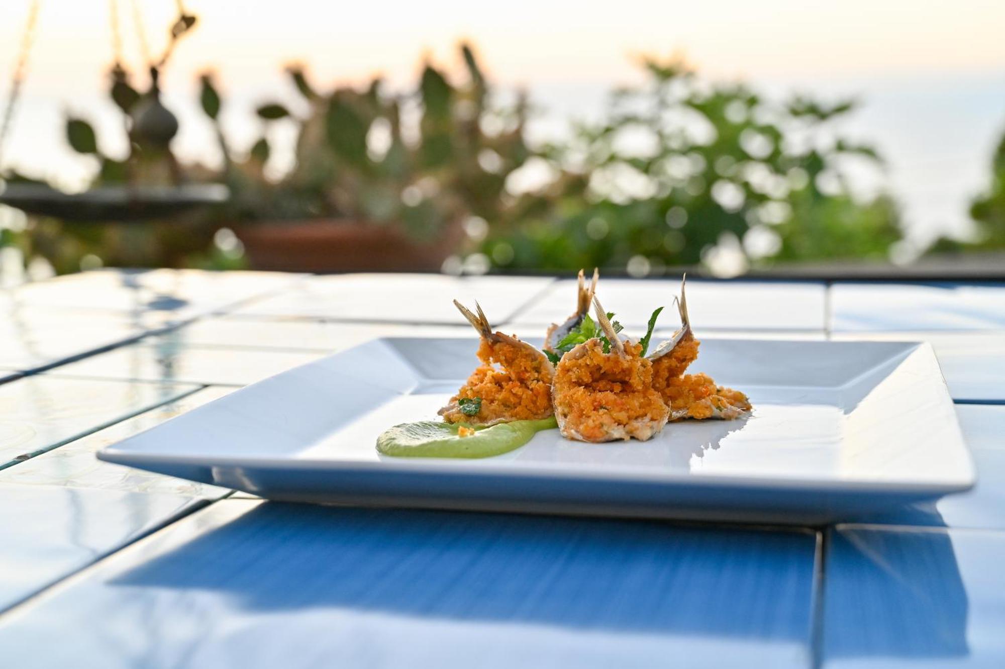 Albeca Boutique Hotel - Relais De Charme Sul Mare กัสเตลลาบาเต ภายนอก รูปภาพ