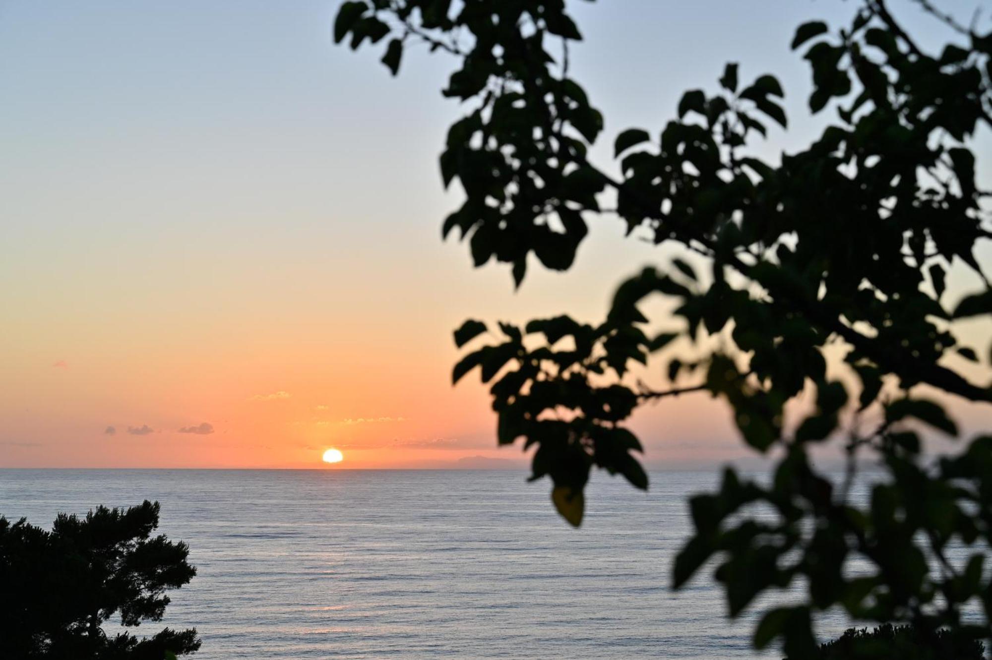 Albeca Boutique Hotel - Relais De Charme Sul Mare กัสเตลลาบาเต ภายนอก รูปภาพ